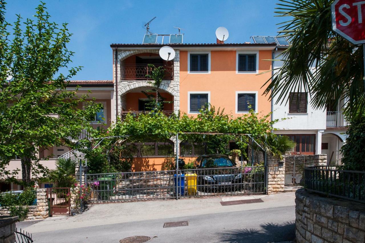 Apartment Valentina โรวีน ภายนอก รูปภาพ